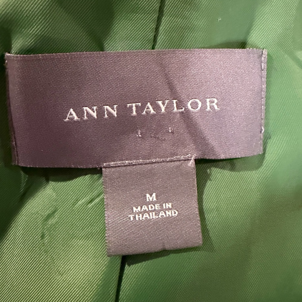 Ann Taylor Green Trench Coat with Waist Tie - Picture 4 of 4